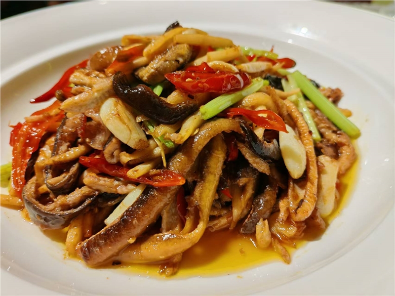 酸笋酸椒炒鳝鱼 桂林味道制造 实拍菜品